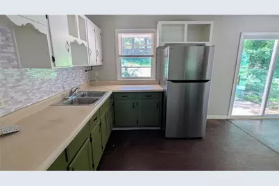 2381 Woodland Drive NW, Kennesaw, GA 30152 - Photo 9