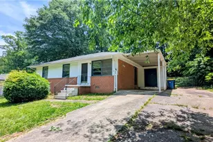 2381 Woodland Dr NW, Kennesaw, GA 30152 - Photo 3