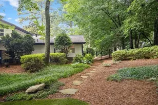 4989 Kings Wood Dr NE, Roswell, GA 30075 - Photo 9