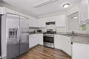 70 Aberdeen Pl, Acworth, GA 30101 - Photo 3