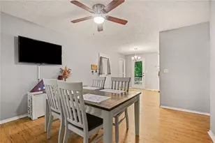 2262 Everett Ct, Loganville, GA 30052 - Photo 3