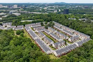 3557 Chattahoochee Summit Ln, Atlanta, GA 30339 - Photo 37