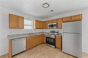 210 Tanglewood Ln, Monroe, GA 30656 - Photo 7
