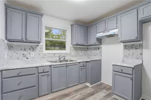 5160 Ellen St, Forest Park, GA 30297 - Photo 13