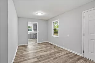 5160 Ellen St, Forest Park, GA 30297 - Photo 9