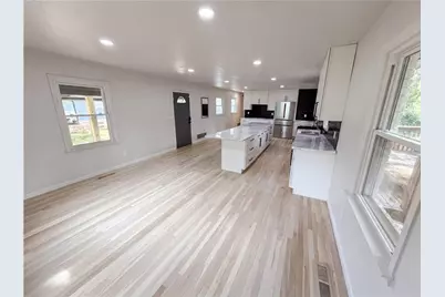 3807 Greenhill Drive, Atlanta, GA 30341 - Photo 9