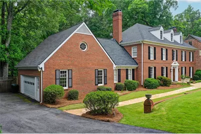 625 River Chase Point, Atlanta, GA 30328 - Photo 3