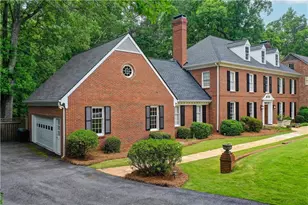 625 River Chase Point, Atlanta, GA 30328 - Photo 3
