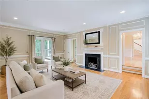 625 River Chase Point, Atlanta, GA 30328 - Photo 9