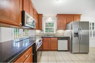 6542 Payton Woods Lane, Tucker, GA 30084 - Photo 7