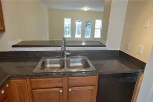4330 Park Gate Dr, Atlanta, GA 30344 - Photo 5