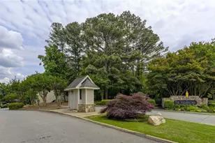 2075 Clairmeade Valley Rd NE, Atlanta, GA 30329 - Photo 51