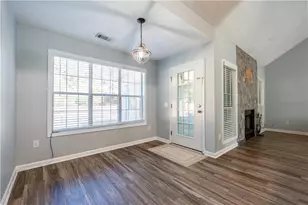 727 8 Point Ct, Suwanee, GA 30024 - Photo 15