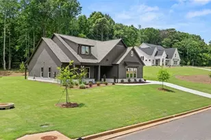 8340 Creekside Overlook Dr, Gainesville, GA 30506 - Photo 3