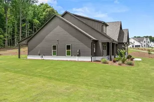 8340 Creekside Overlook Dr, Gainesville, GA 30506 - Photo 5