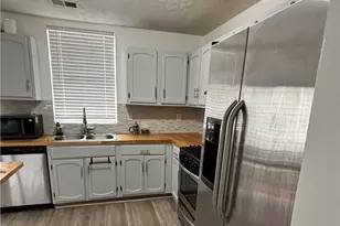 3923 Hancock Cir, Atlanta, GA 30340 - Photo 7