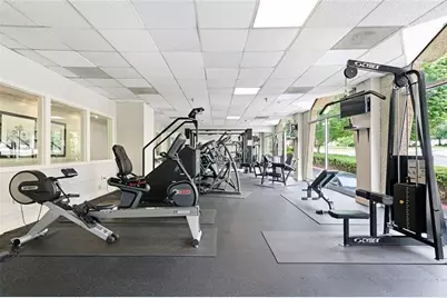 2479 Peachtree Road NE #303, Atlanta, GA 30305 - Photo 11