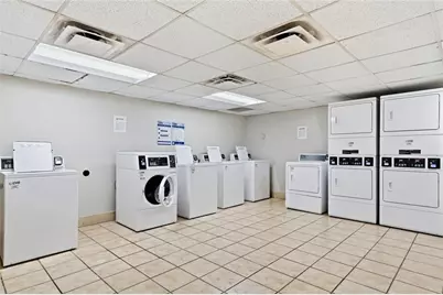 2479 Peachtree Road NE #303, Atlanta, GA 30305 - Photo 19