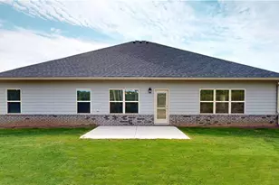 1027 Holliday Pass, Griffin, GA 30223 - Photo 3