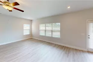 1027 Holliday Pass, Griffin, GA 30223 - Photo 5