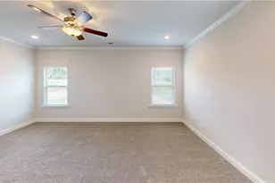 1027 Holliday Pass, Griffin, GA 30223 - Photo 19