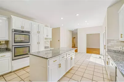 802 Eastside Pointe, Woodstock, GA 30189 - Photo 7