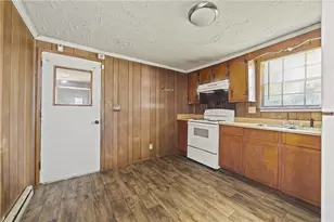 1111 Creekwood Dr, Perry, GA 31069 - Photo 9