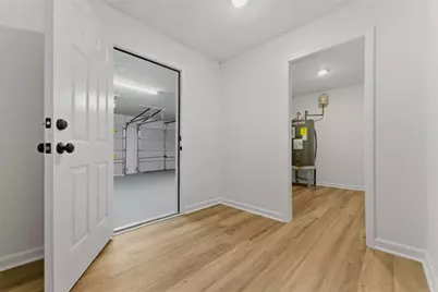 515 Ashland Manor Drive, Lawrenceville, GA 30045 - Photo 21
