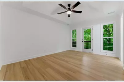 515 Ashland Manor Drive, Lawrenceville, GA 30045 - Photo 13