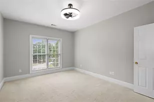 160 Torrey Pines Ct, Newnan, GA 30265 - Photo 41