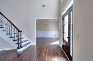 10590 Stonepoint Pl, Johns Creek, GA 30097 - Photo 5