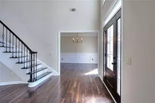 10590 Stonepoint Pl, Johns Creek, GA 30097 - Photo 5