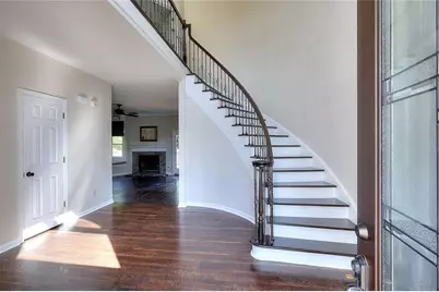 10590 Stonepoint Place, Johns Creek, GA 30097 - Photo 3