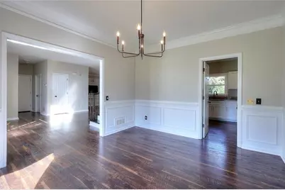 10590 Stonepoint Place, Johns Creek, GA 30097 - Photo 7