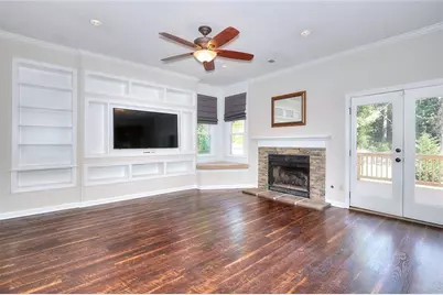 10590 Stonepoint Place, Johns Creek, GA 30097 - Photo 11