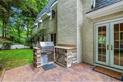 1382 W Wesley Road NW, Atlanta, GA 30327 - Photo 41