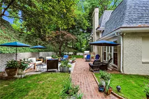 1382 W Wesley Rd NW, Atlanta, GA 30327 - Photo 39