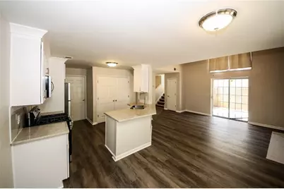 121 Stoneforest Drive, Woodstock, GA 30189 - Photo 15