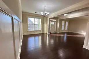 5605 Upper Creek Ct, Suwanee, GA 30024 - Photo 7