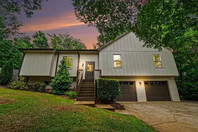 2708 Hawk Drive NE, Marietta, GA 30066 - Photo 31