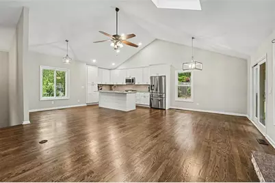 2708 Hawk Drive NE, Marietta, GA 30066 - Photo 11