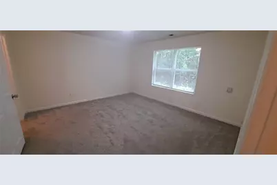 7104 Fairington Ridge Circle, Lithonia, GA 30038 - Photo 11
