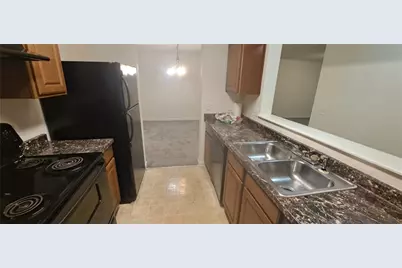 7104 Fairington Ridge Circle, Lithonia, GA 30038 - Photo 7