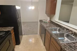 7104 Fairington Ridge Cir, Lithonia, GA 30038 - Photo 7