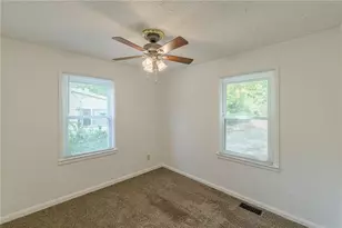 496 Radar Dr, Hapeville, GA 30354 - Photo 35
