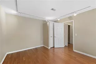 601 Abingdon Way, Atlanta, GA 30328 - Photo 17