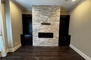 1922 Townsend Ct, Atlanta, GA 30329 - Photo 9