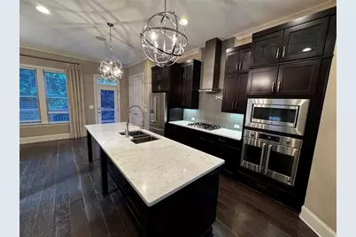 1922 Townsend Court #7, Atlanta, GA 30329 - Photo 5
