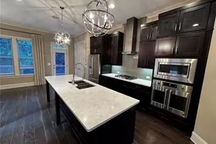 1922 Townsend Ct, Atlanta, GA 30329 - Photo 5