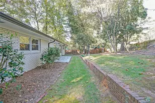 1923 Forest Green Dr NE, Atlanta, GA 30329 - Photo 35